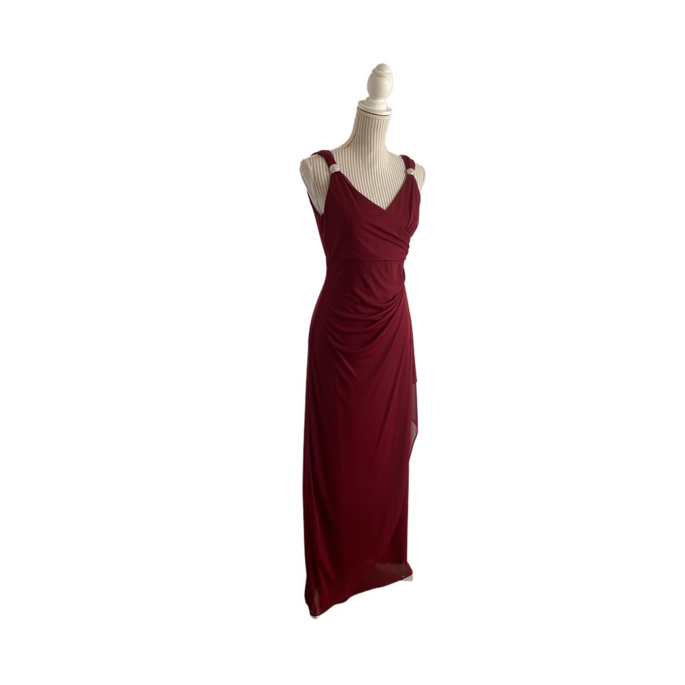 Chic Wine Maxi Dress
